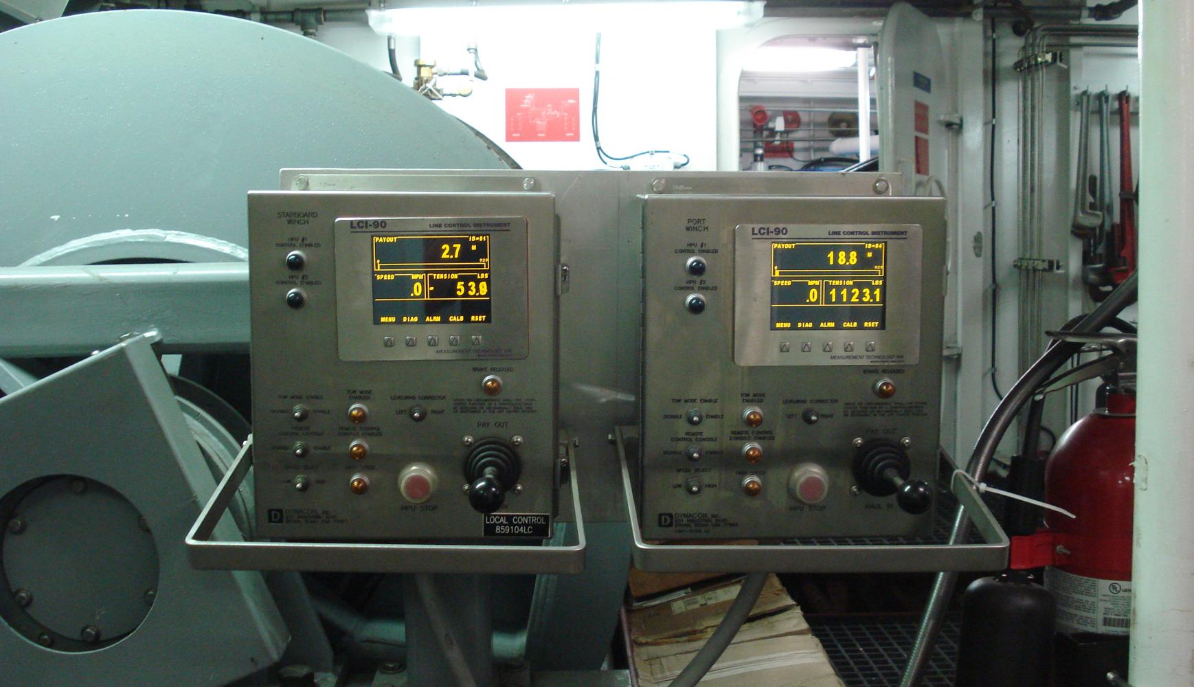 Port & Stbd Trawl Local LCI-90i Displays