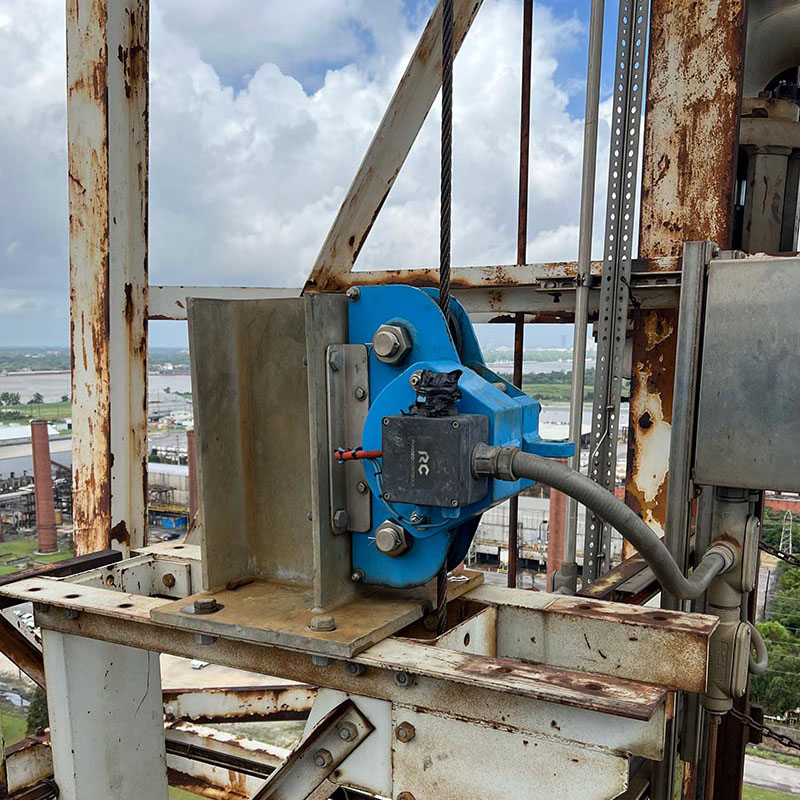 load pin in running line tensiometer